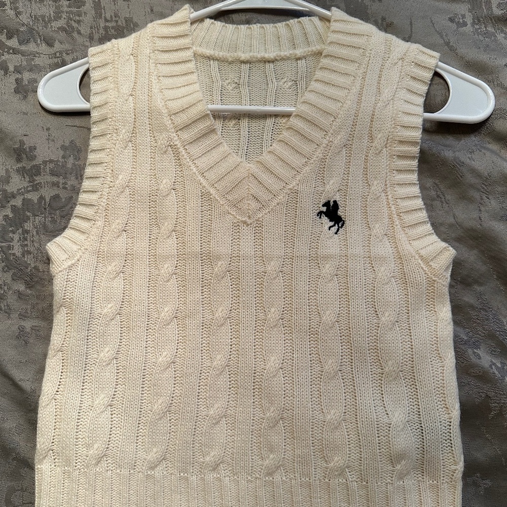 sleeveless sweater vest